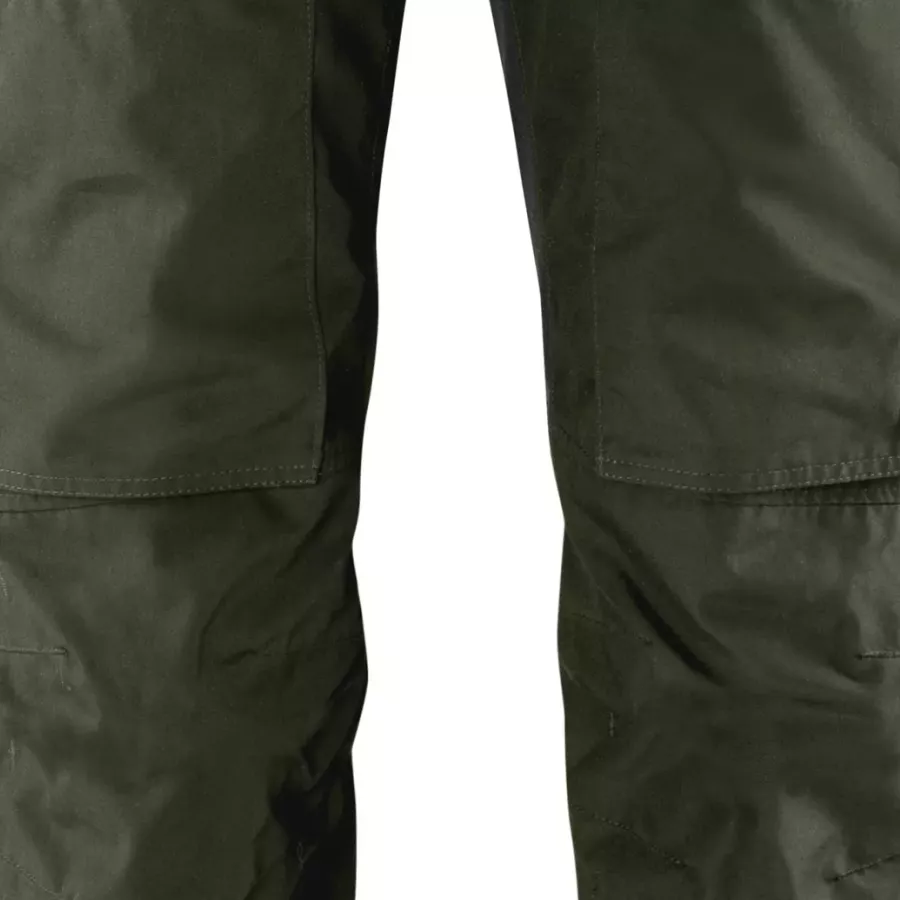 **Water-Repellent Treatment** keeps you dry and focused no matter the weather.