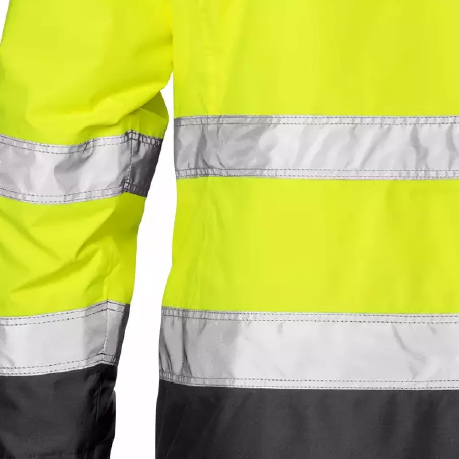 **Reflective Tapes** improve visibility so you feel confident and seen in low-light environments.