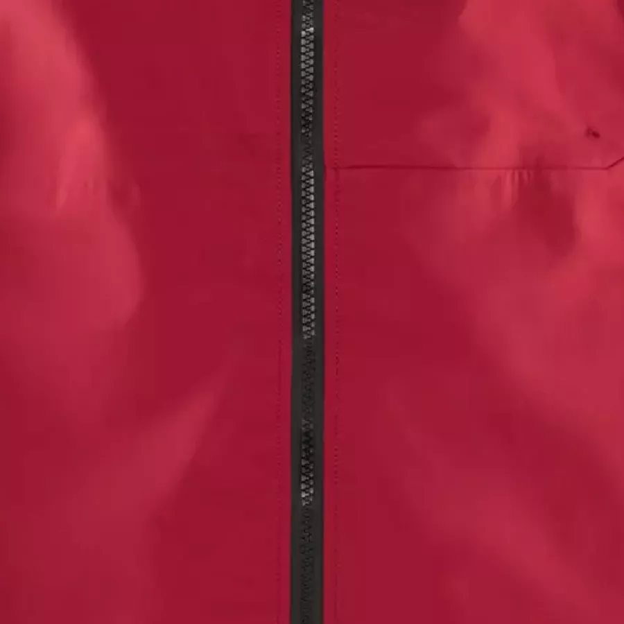 **Water and Windproof** construction keeps you dry and protected in challenging outdoor conditions.