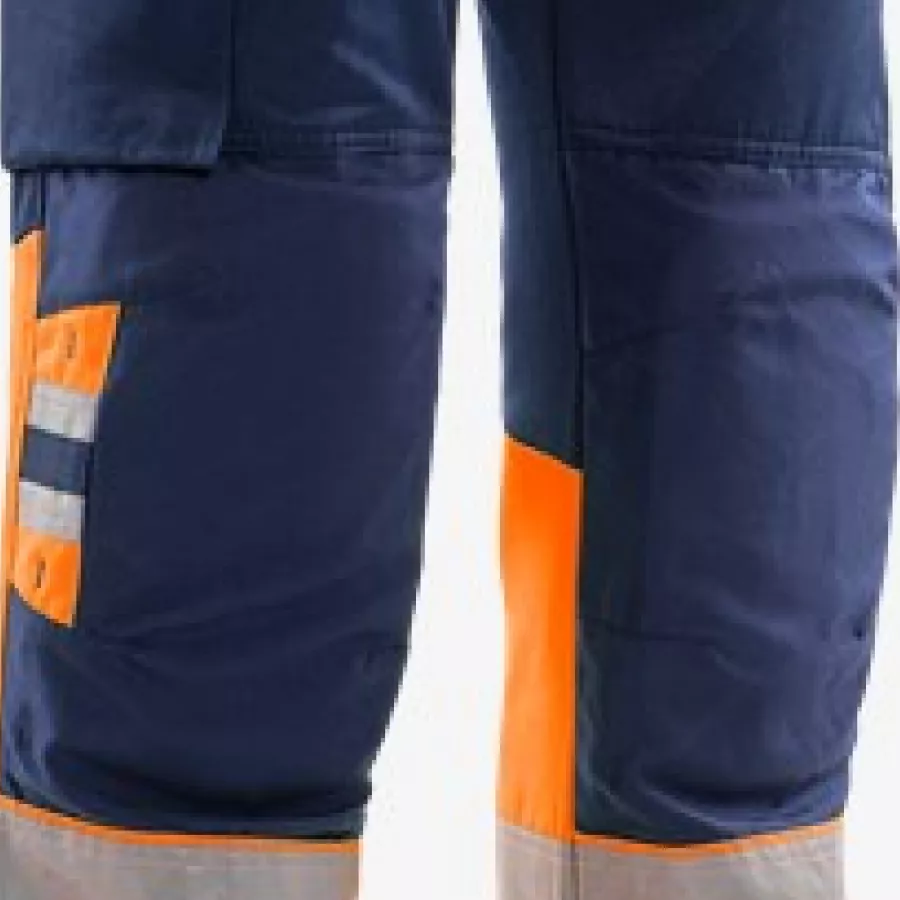 **CORDURA®-verstärkte Knietaschen** bieten Ihnen robuste, komfortable Unterstützung bei anspruchsvollen Arbeiten im Knien.