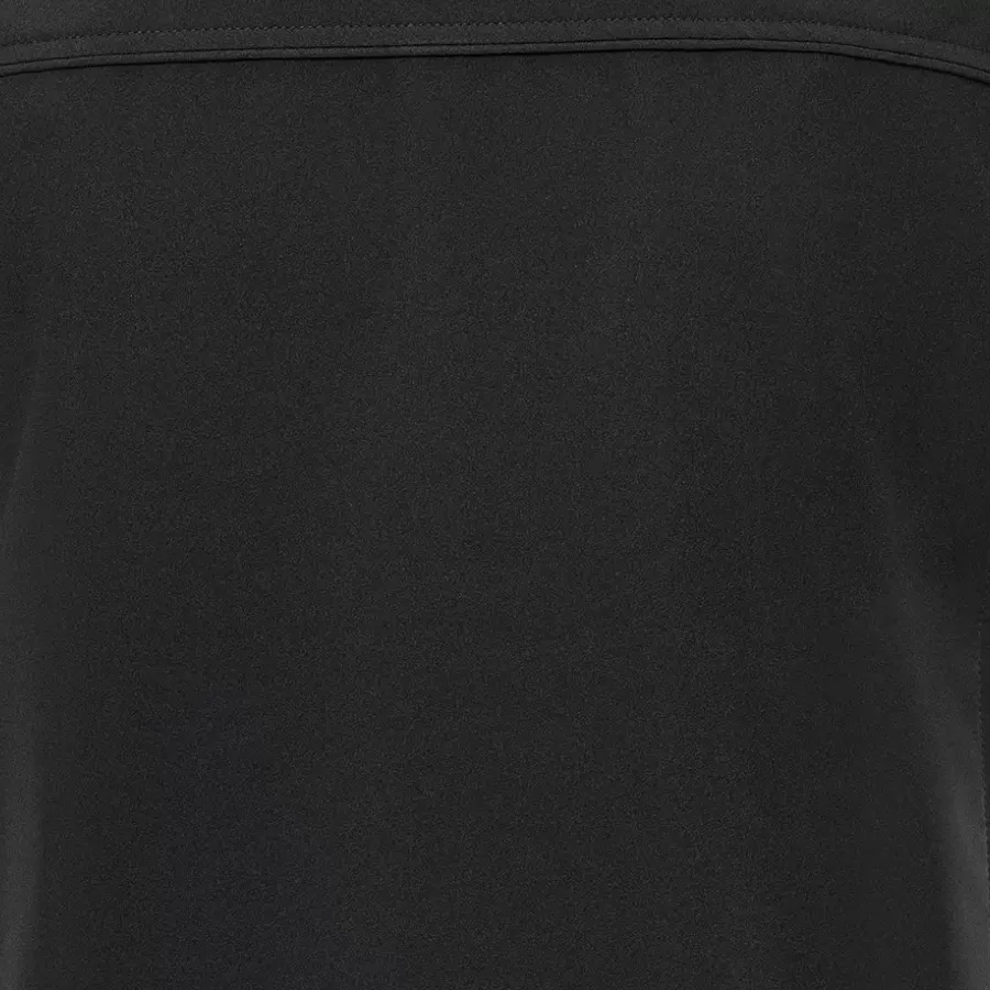 **Windproof and Water Repellent** material helps you stay comfortable and focused in changing outdoor conditions.