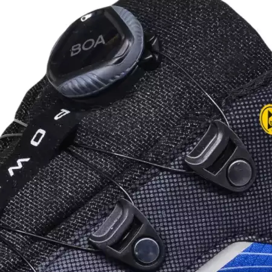 **BOA® Fit System** lets you achieve a custom, secure fit instantly for all-day comfort.