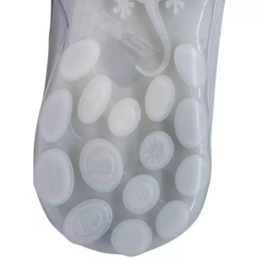 **Rutschhemmende Laufsohle** sorgt für Stabilität und Sicherheit auf glatten oder rutschigen Oberflächen.