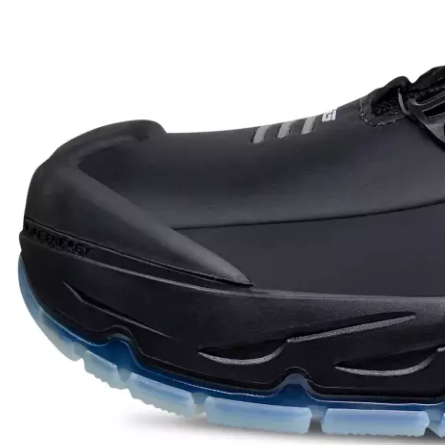 **Steel Toe Cap** protects your toes while keeping the shoe lightweight for effortless movement all day.