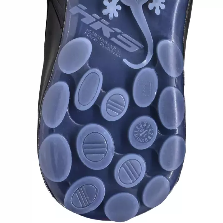 **Lightweight and Flexible Outsole** supports natural movement so you stay agile, balanced, and comfortable all day.