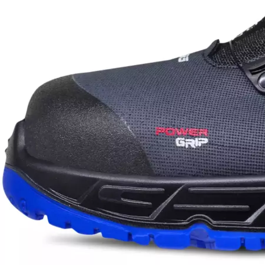 **Steel Toe Cap** protects your toes from impacts while keeping your steps light and agile.