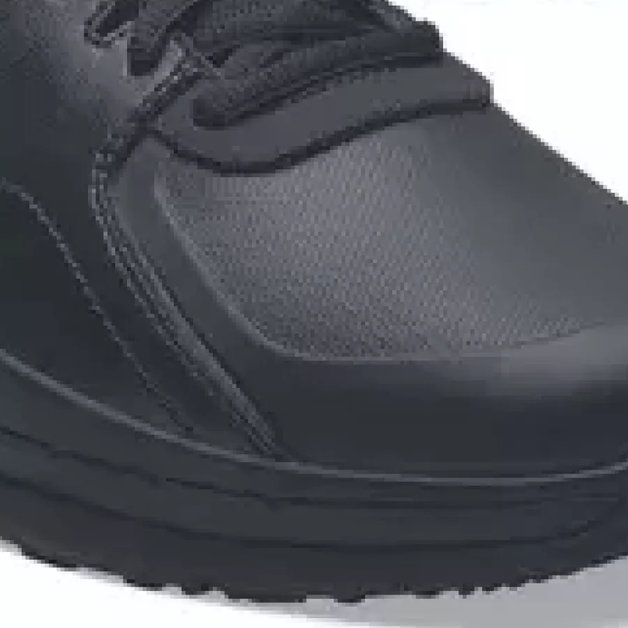 **Water-Resistant Upper** keeps your feet dry and comfortable no matter the spills or splashes.