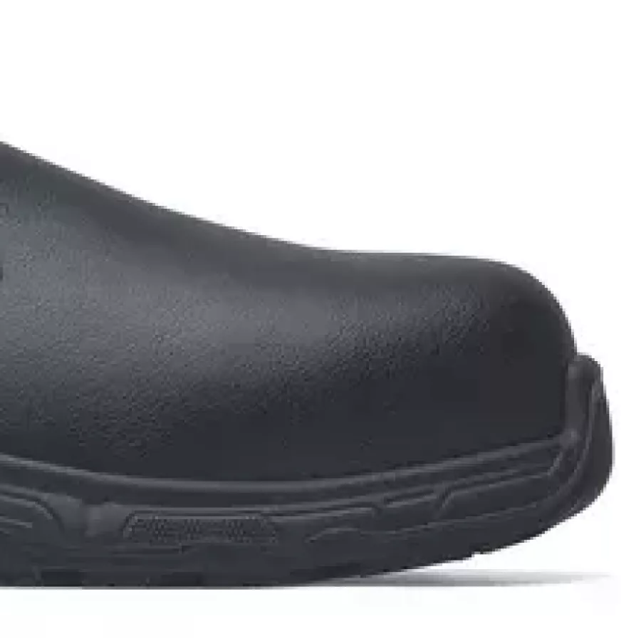 Die **Kunststoffkappe** bietet zuverlässigen Schutz und sorgt gleichzeitig dafür, dass der Schuh leicht und bequem für den ganzen Tag bleibt.