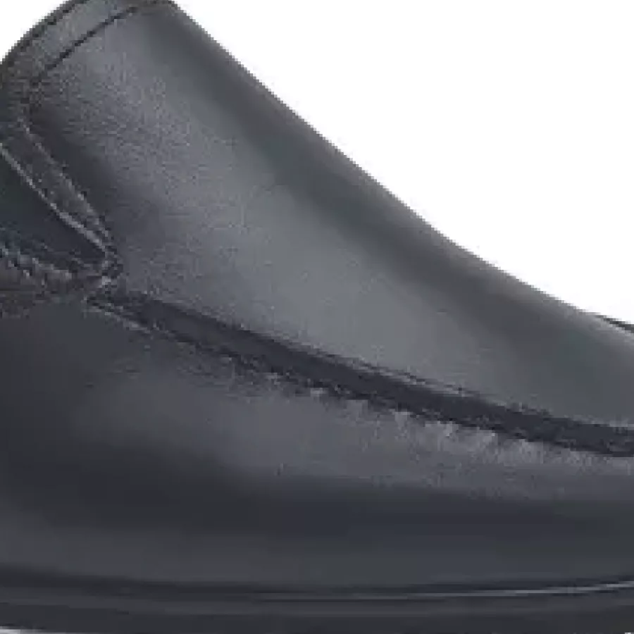 **Water-Resistant Upper** keeps your feet dry while maintaining a sleek, polished look all day.