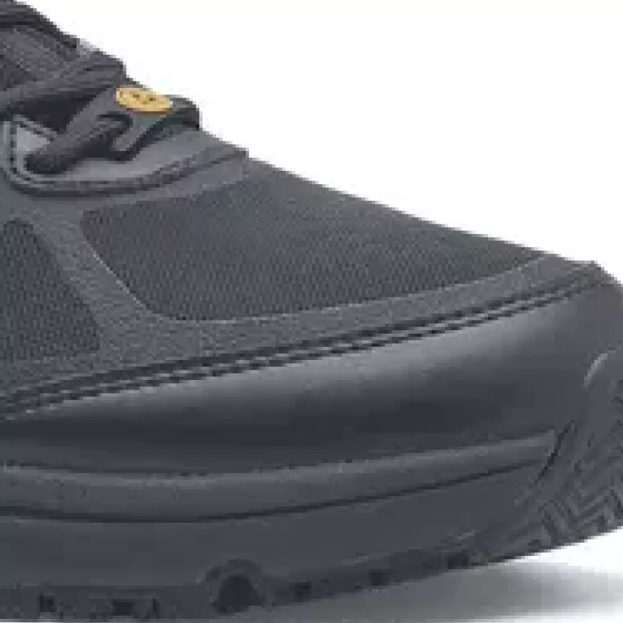 **Wasserabweisendes Obermaterial** hält Ihre Füße trocken und bequem, unabhängig von Verschüttungen oder Spritzern.