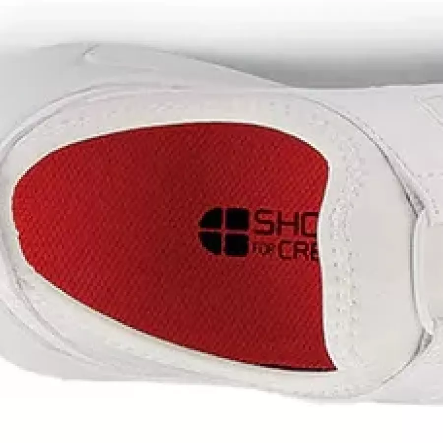 Die herausnehmbare EVA-Einlegesohle bietet leichte Dämpfung, die Sie anpassen können, damit sich Ihre Füße während der gesamten Schicht gestützt fühlen.