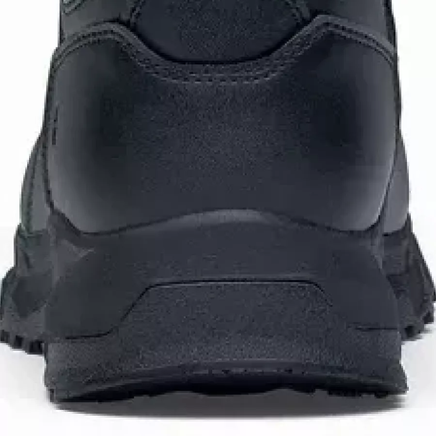 **Durchtrittschutz** gibt Ihnen zusätzliche Sicherheit unter den Füßen, damit Sie sich frei und ohne Zögern bewegen können.