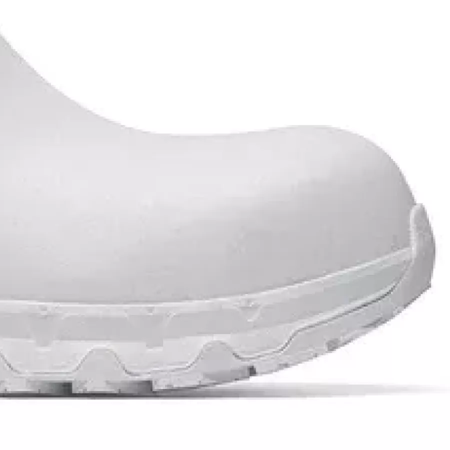 Die **Komposit-Zehenschutzkappe** bietet leichten Schutz, damit Sie sich während der gesamten Schicht frei und sicher bewegen können.