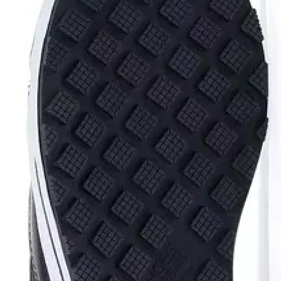 **Rutschhemmende Laufsohlen** sorgen für stabilen Halt, damit Sie sicher arbeiten können.