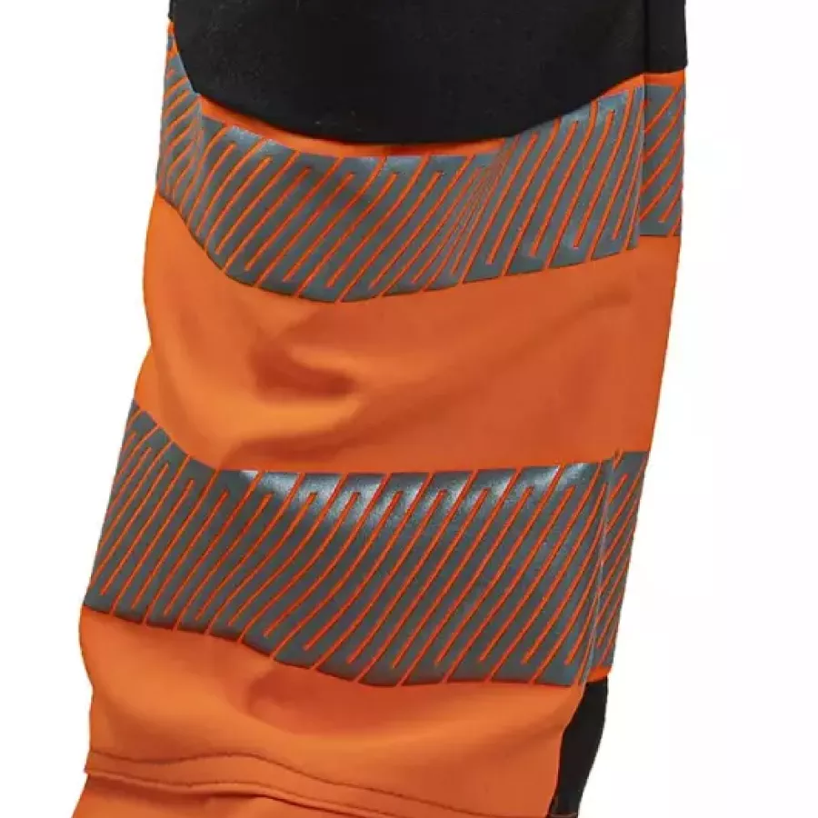 **Reflective Stripes** boost your visibility in low light so you feel safer and more confident when conditions dim.