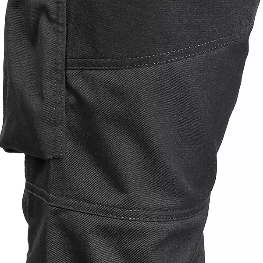 **Reinforced Seams** add dependable strength so the trousers stand up to daily wear and demanding tasks.