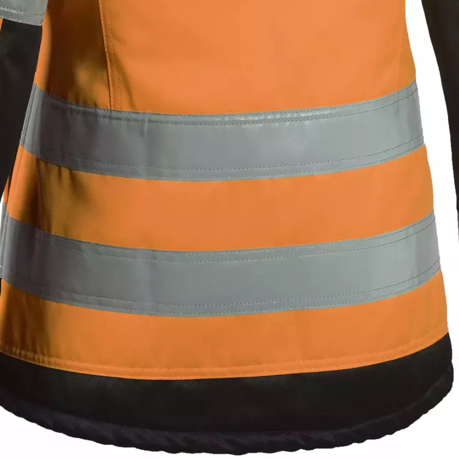 **Extended Back** keeps you fully covered and warm, even when bending or reaching during work.