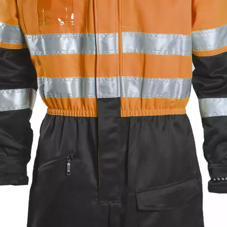 **Stretchable Fabric** moves with your body so you stay comfortable and unrestricted through long, demanding winter shifts.