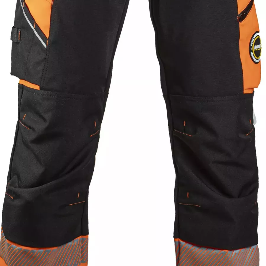 **Knee Pad Pockets** let you add cushioned support so you can work longer in comfort without strain.