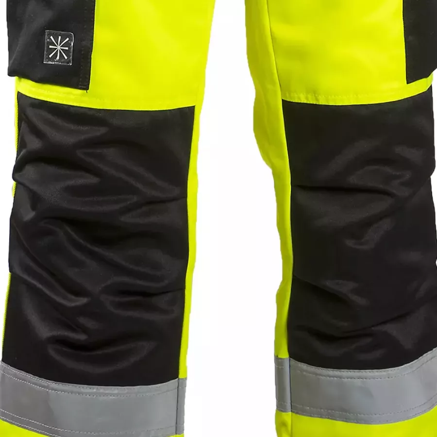 **Adjustable Knee Pad Pockets** let you position protection exactly where you need it for comfortable kneeling throughout the day.