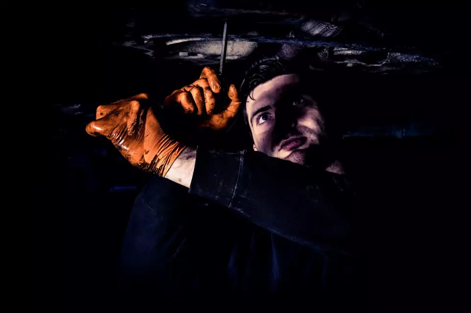 Granberg 114-960, Single-Use Chemical Resistant Gloves, Orange, image 4, gallery thumbnail