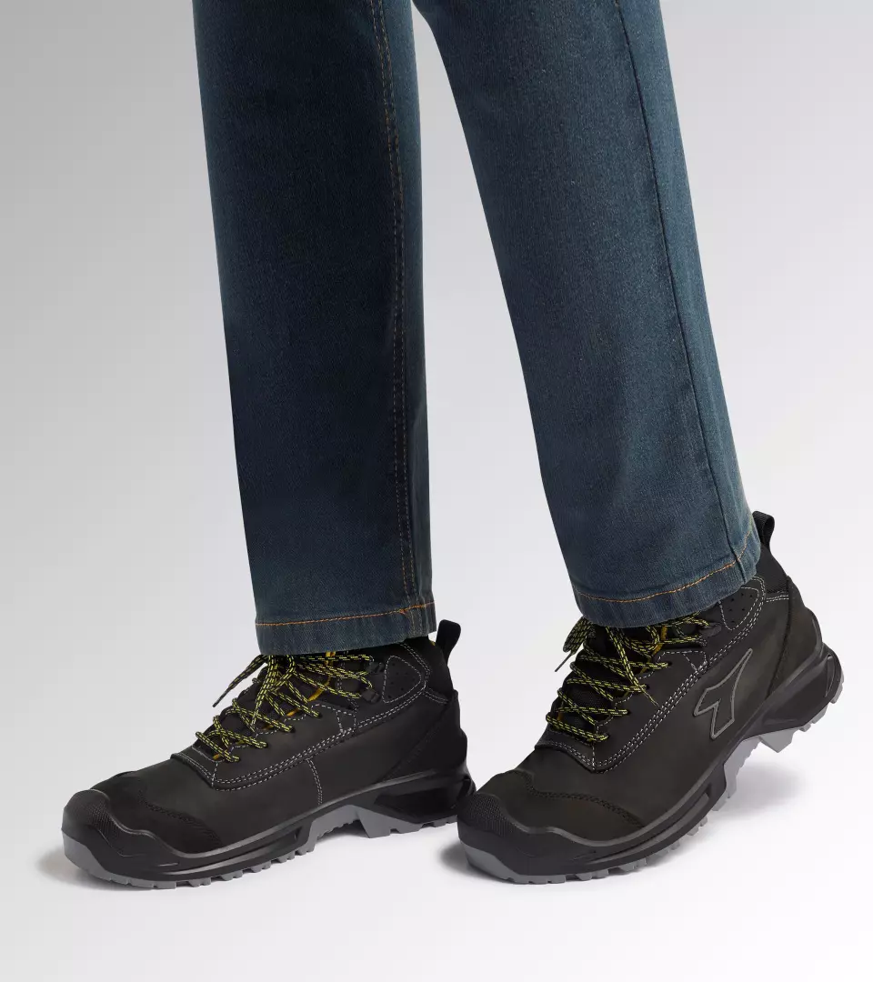 Diadora 701-181021-80013, CLASSIC MID S3S FO SC LG SR Mustat turvajalkineet, image 2, gallery thumbnail