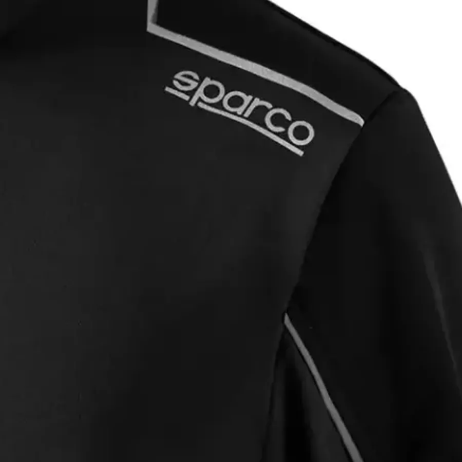 **Reinforced Sleeves** provide added durability where you need it most for confident, everyday wear.