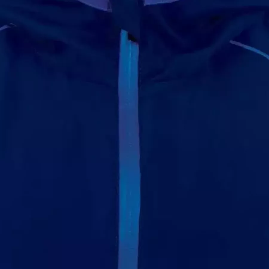 **Zipper Closure** allows quick, smooth fastening for adjustable comfort throughout the day.