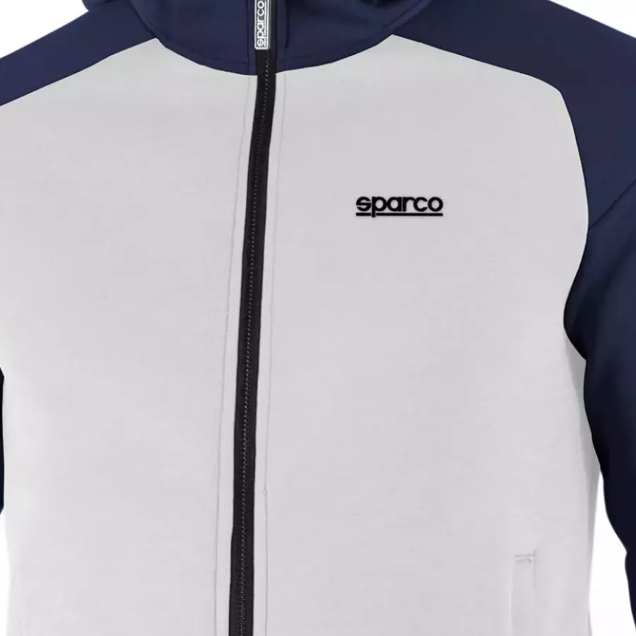 **Durchgehender Reißverschluss** ermöglicht eine sofortige Anpassung des Komforts und müheloses Styling.