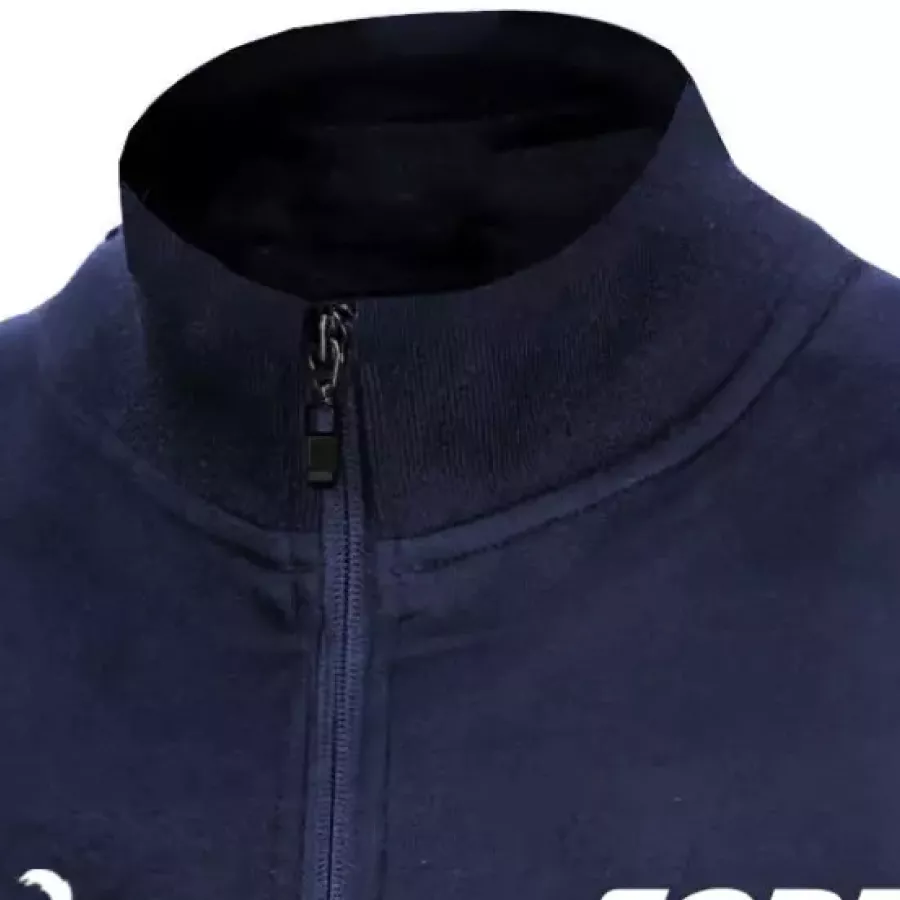 **Stand Up Collar** keeps you cozy and stylish while adding a sleek, sporty edge.