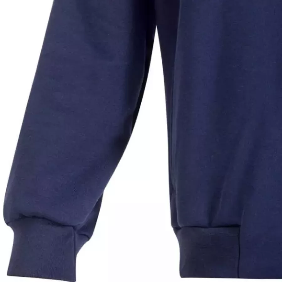 **Elastic Knit Cuffs** hold warmth in and give a snug, tailored fit at the wrists.