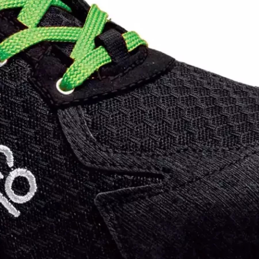 **Anti-Perforation Insole** provides secure underfoot protection so you can work confidently on any surface.