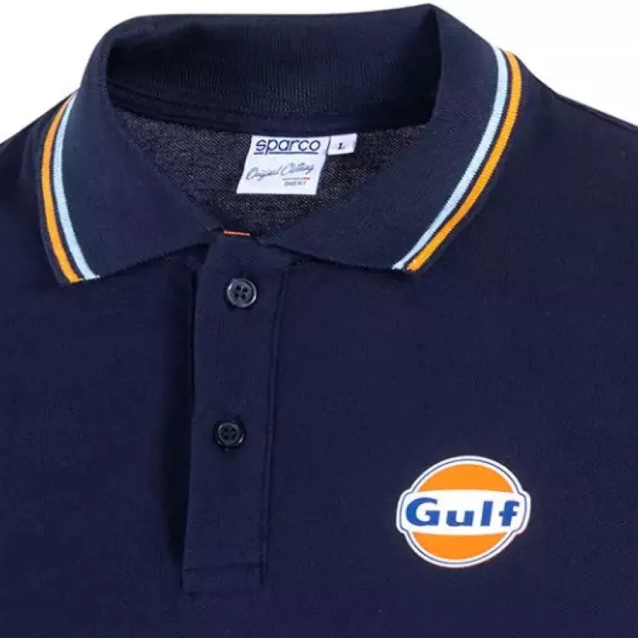 **Oxford Collar** adds a refined touch that keeps your look sharp whether you’re trackside or off duty.