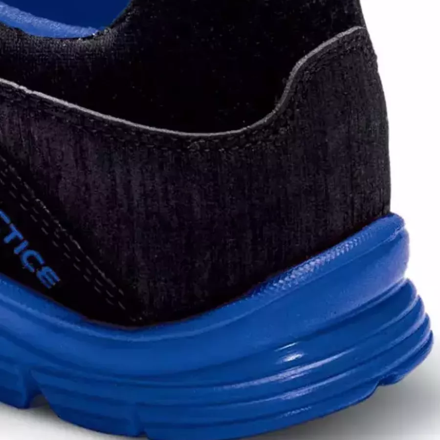 **Energieabsorbierende Ferse** dämpft jeden Schritt, reduziert Ermüdung und hält Sie den ganzen Tag bequem in Bewegung.