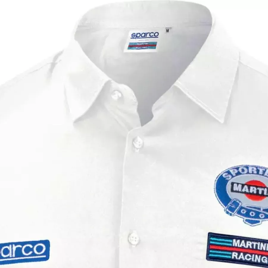 **Oxford Collar** delivers a polished, classic look that keeps you sharp and confident all day.