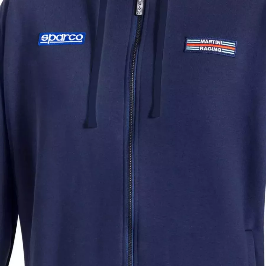 **Full Zipper Closure** lets you layer and adjust your comfort in seconds.