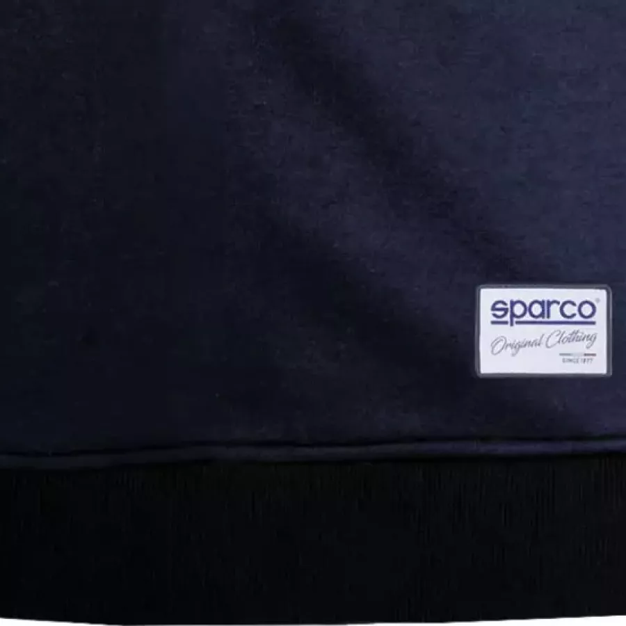 **Elastic Ribbed Hem** ensures a snug fit that moves with you comfortably all day.