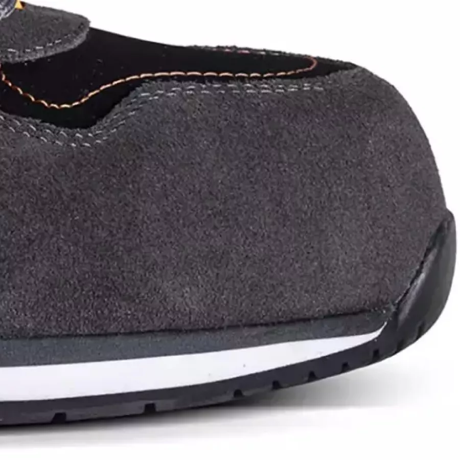 **Composite Toe Cap** delivers dependable protection while keeping the shoe light and comfortable for all-day movement.