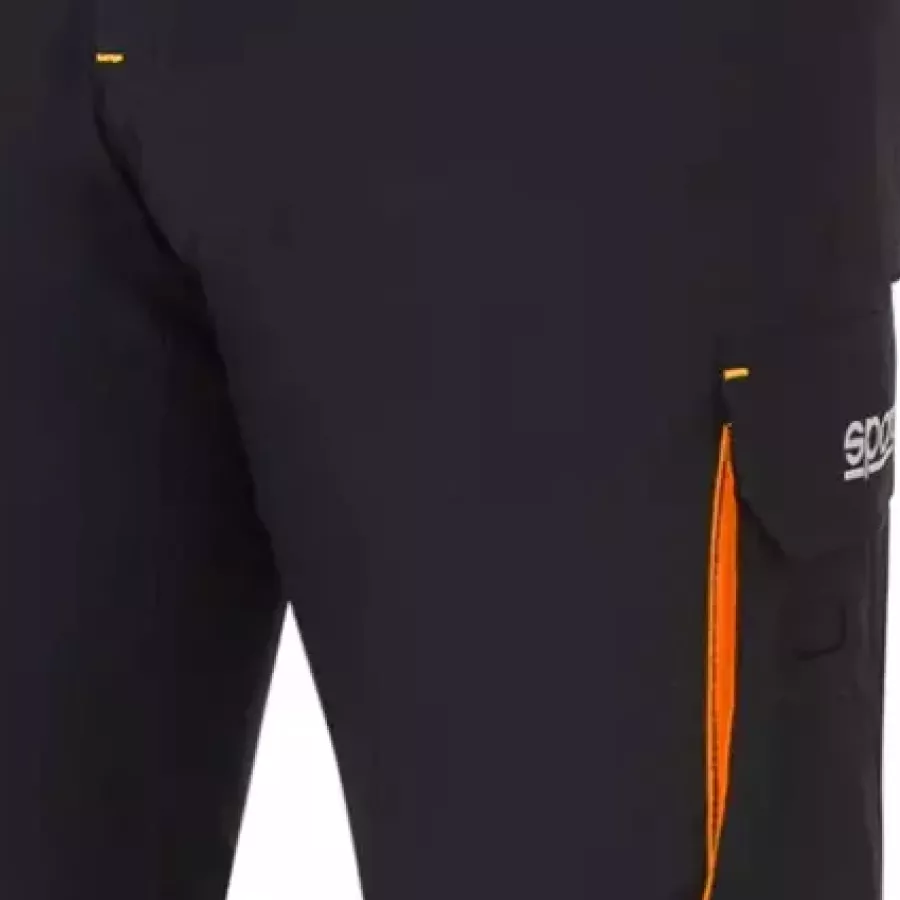 **Lightweight Construction** lets you stay agile and comfortable from morning to evening.