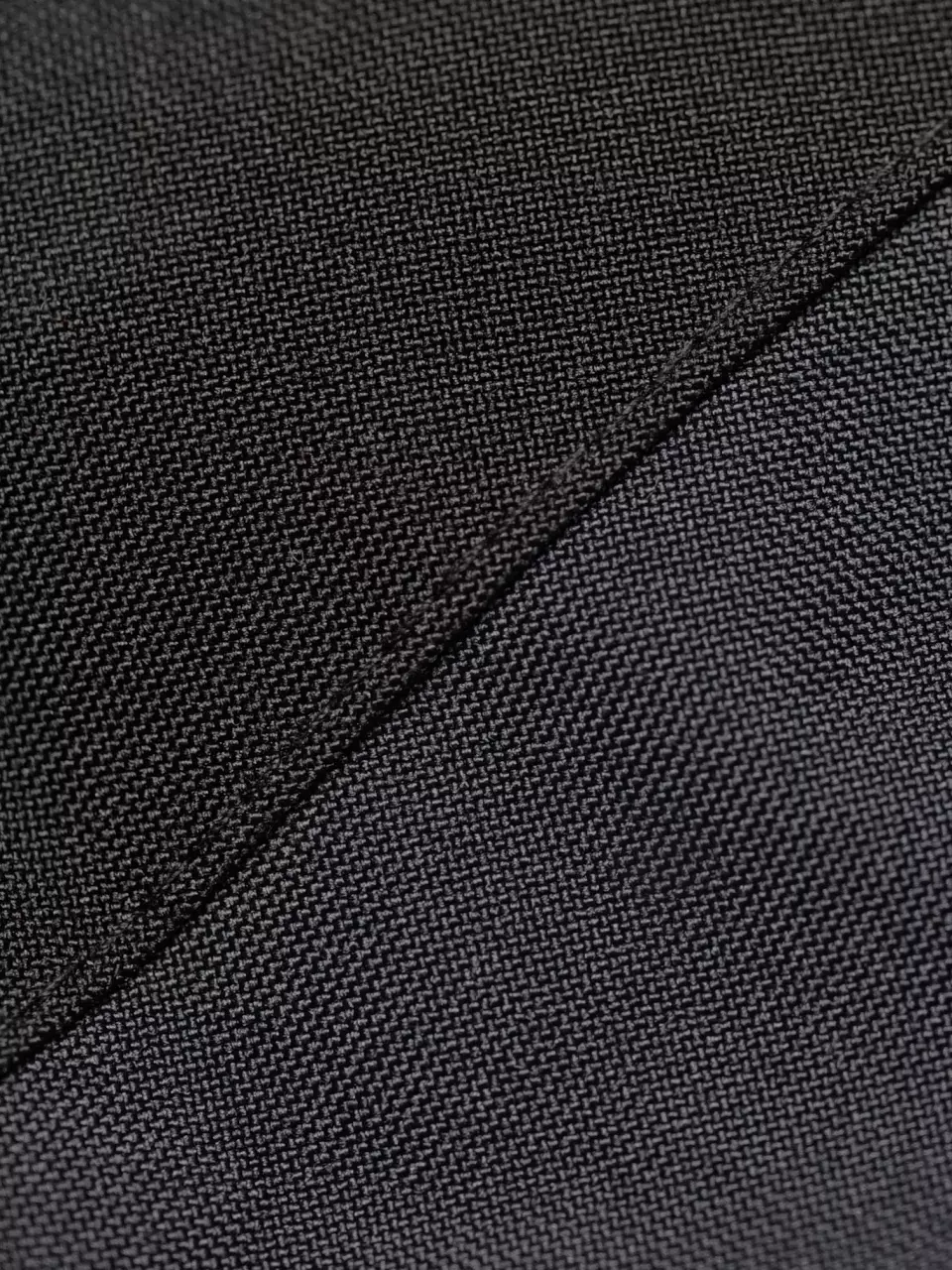 Material · Polyurethane (PU), Polyester feature highlight