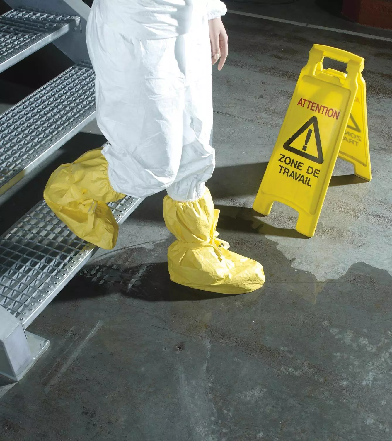 DuPont TC-POBA-S-YL-00, Tychem 2000 C Boot Cover, Yellow, image 3