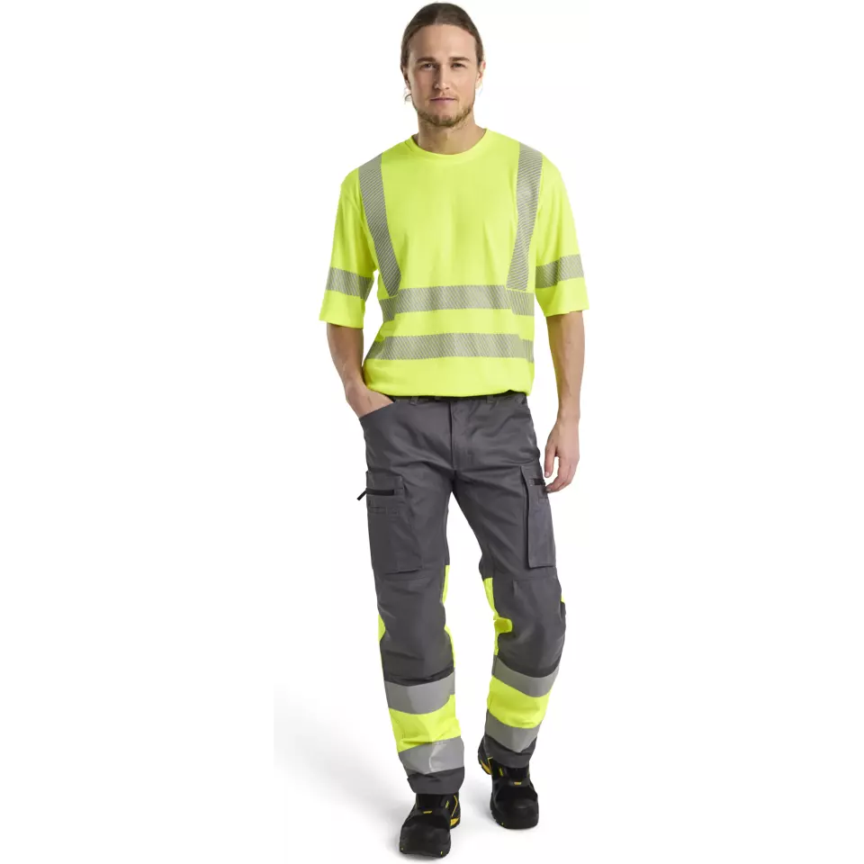 EN ISO 20471 · Reflective Strip Area Grade 3 feature highlight