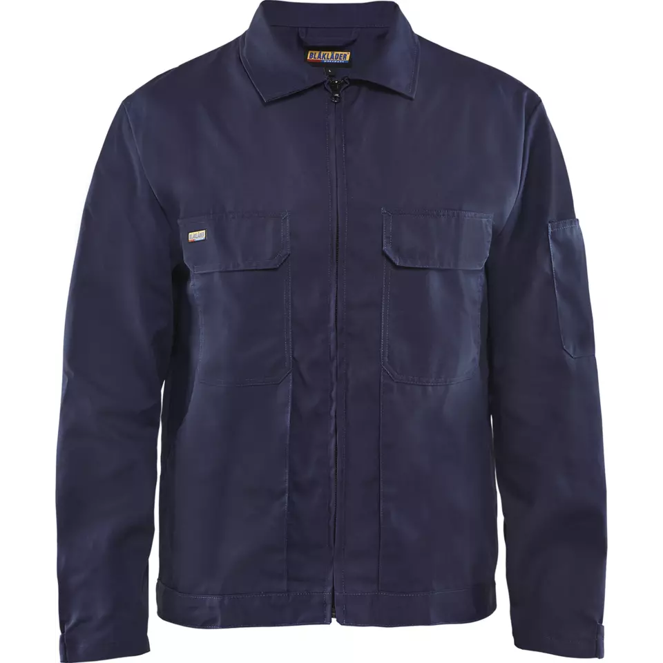 Taschenformat · Brusttasche feature highlight