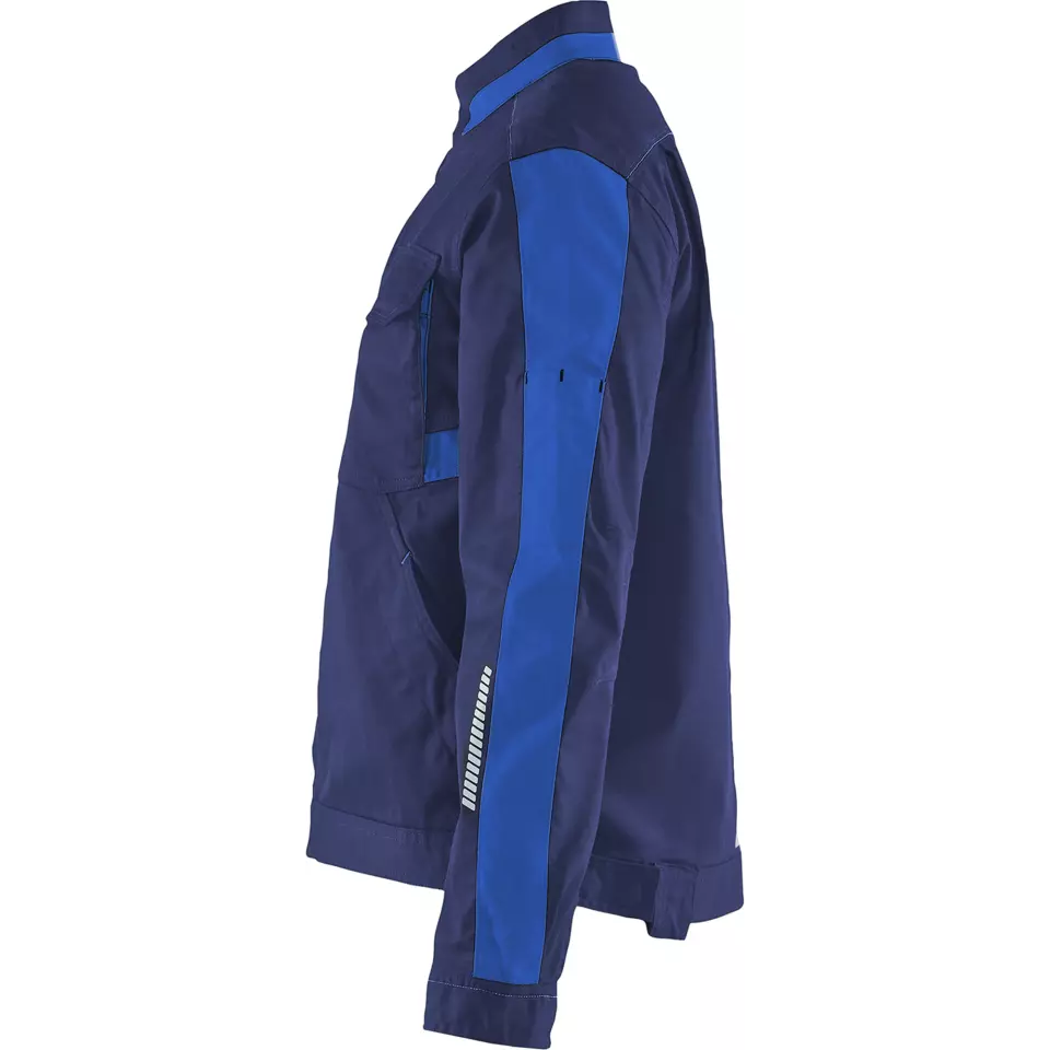 Pocket System · Zipper Pocket feature highlight