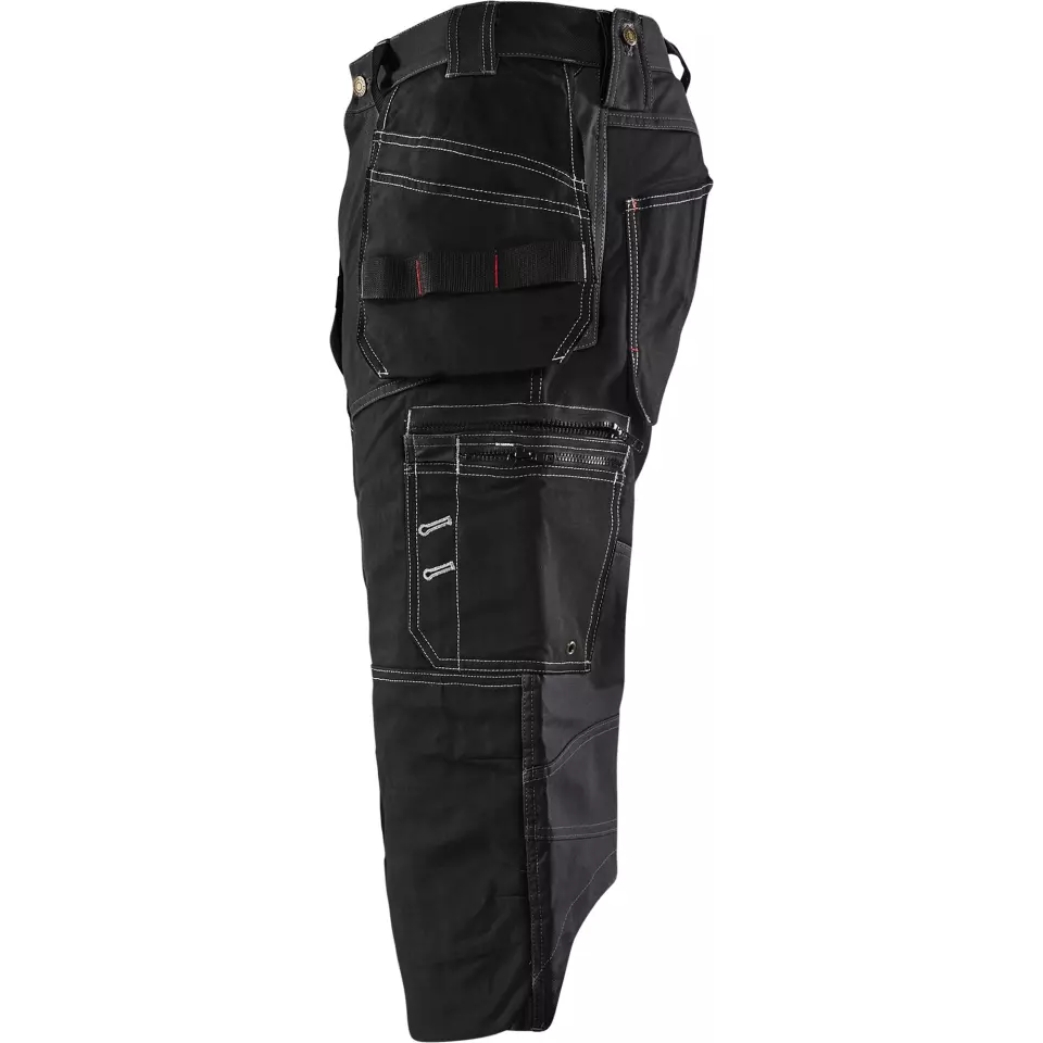 Pocket System · Zipper Pocket feature highlight