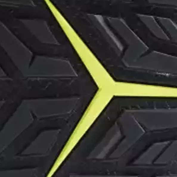 Stay secure on your feet with an **innovative three-layer sole structure** with **flexible textile PS puncture protection** that guards against sharp debris underfoot while providing multi-surface traction on wet and oily floors. This combination ensures stable footing across various site conditions.