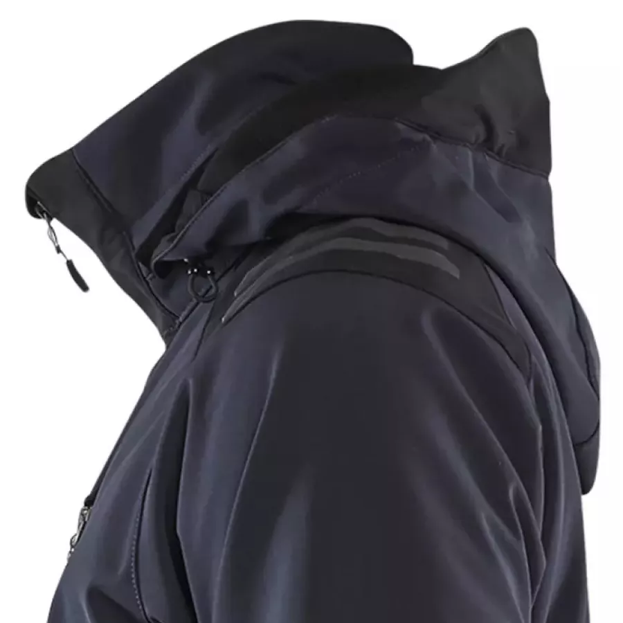 **Detachable Hood** offers flexible protection that adapts to shifting weather.