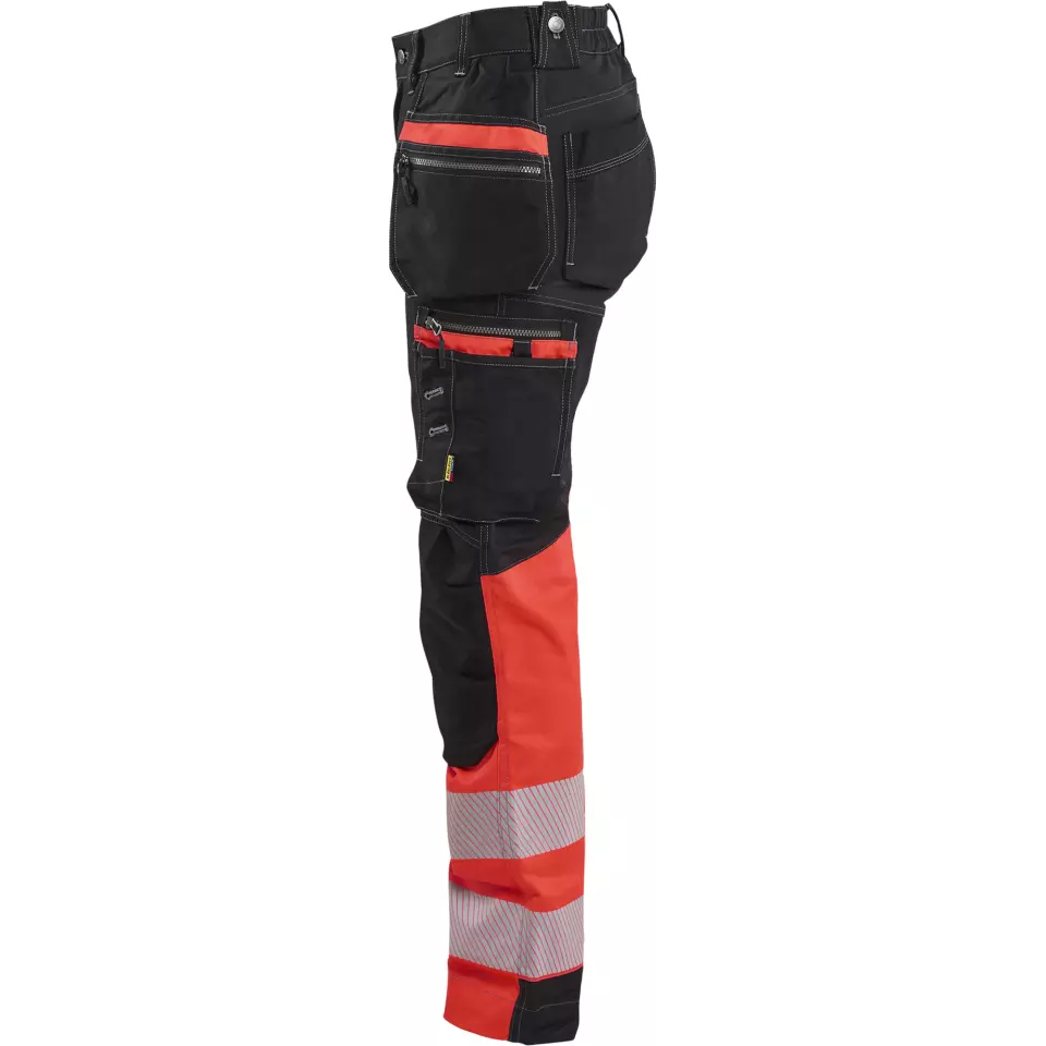 Pocket System · Zipper Pocket feature highlight