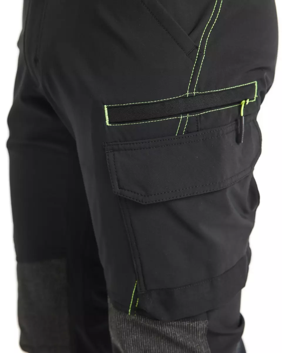 Material · Polyamide, Elastane, Cordura® feature highlight