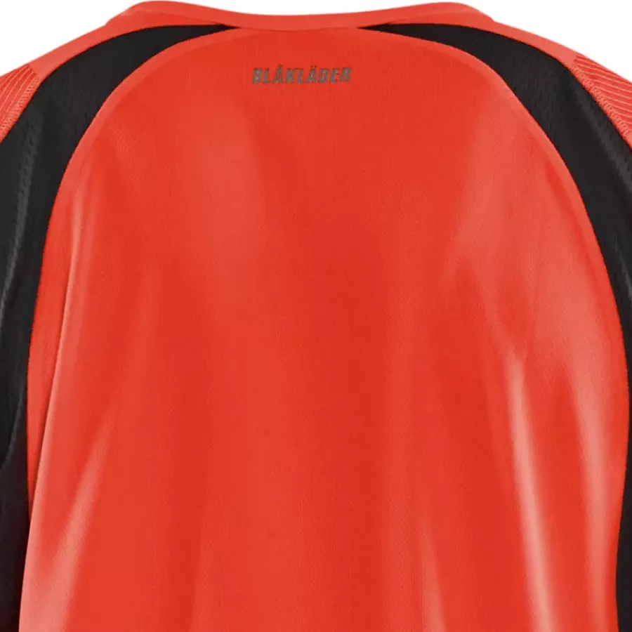 **UV Protection** defends against sunlight, keeping you cool and protected during outdoor work.